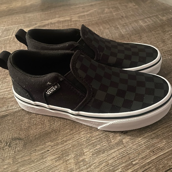 Toddler Vans - Picture 1 of 3